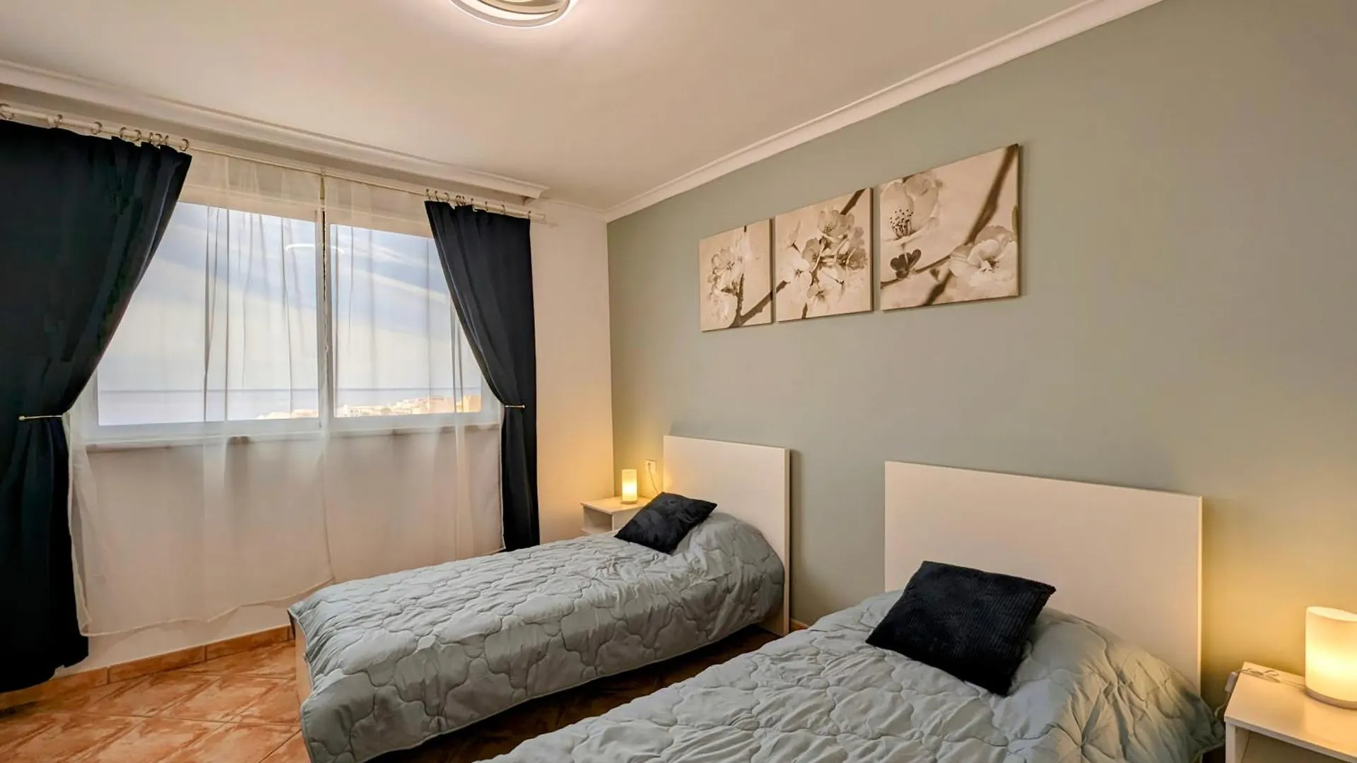 Comfortable 2-Bedroom Duplex In Playa Paraiso With Ocean View, Balcony, And Shared Pool أذيخي شقة