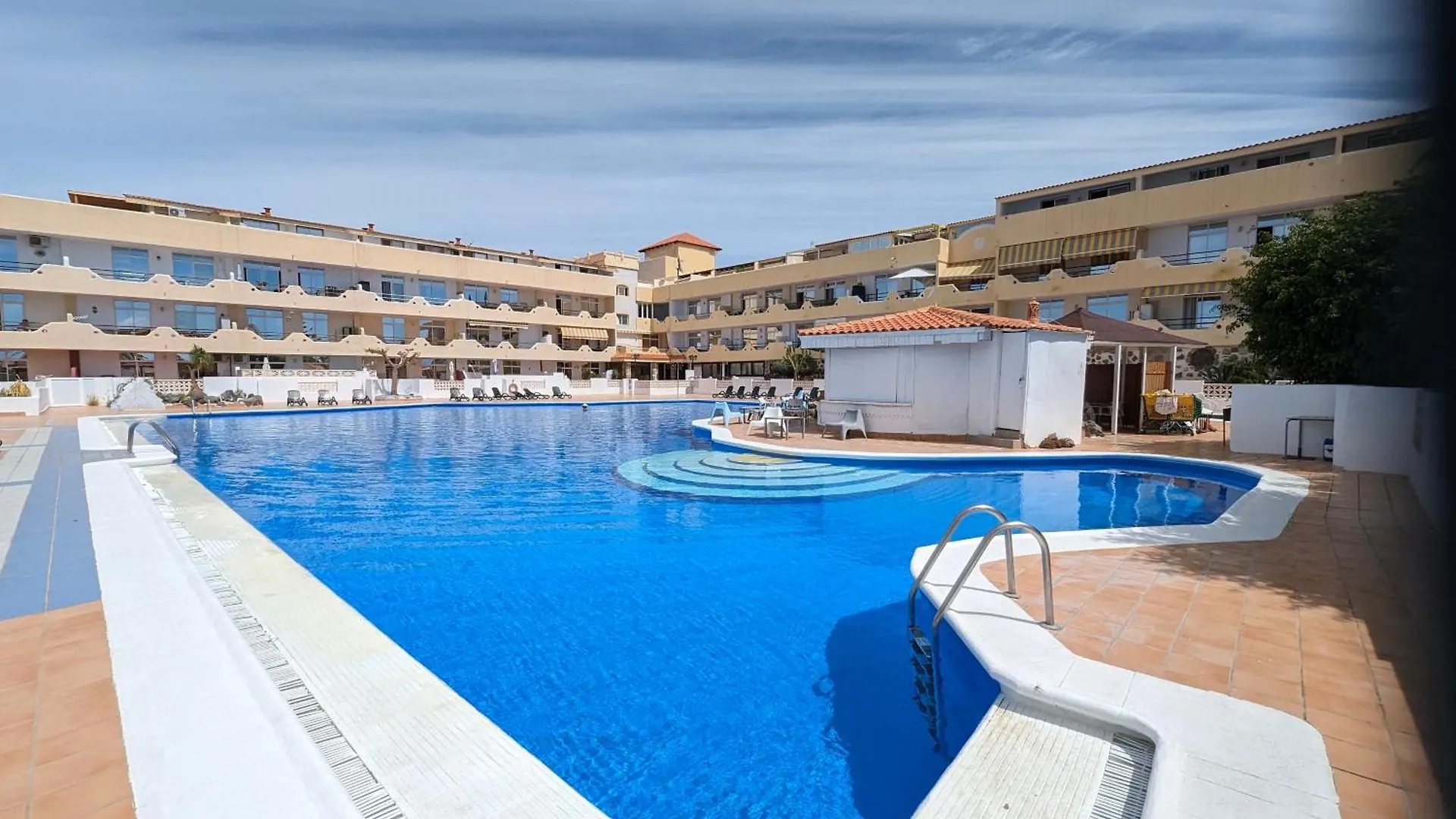 Comfortable 2-Bedroom Duplex In Playa Paraiso With Ocean View, Balcony, And Shared Pool Costa Adeje  Costa Adeje (Tenerife)