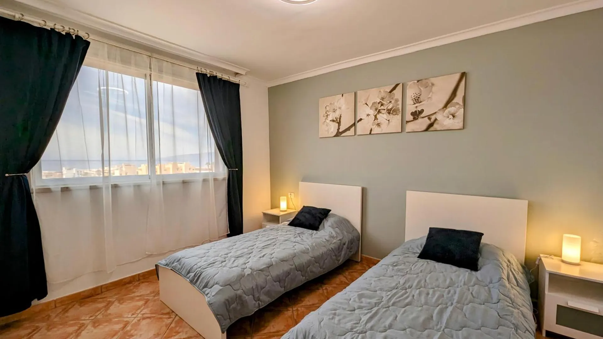 Comfortable 2-Bedroom Duplex In Playa Paraiso With Ocean View, Balcony, And Shared Pool Costa Adeje  0*, Costa Adeje (Tenerife) Spain